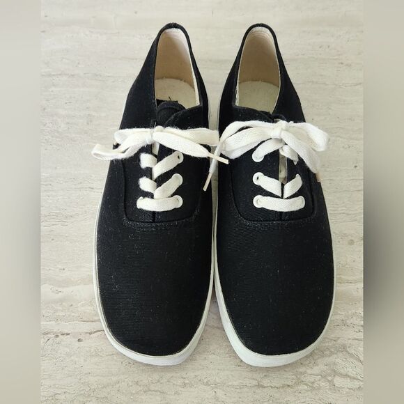 Kenneth Cole New York Sneakers - Picture 9 of 10